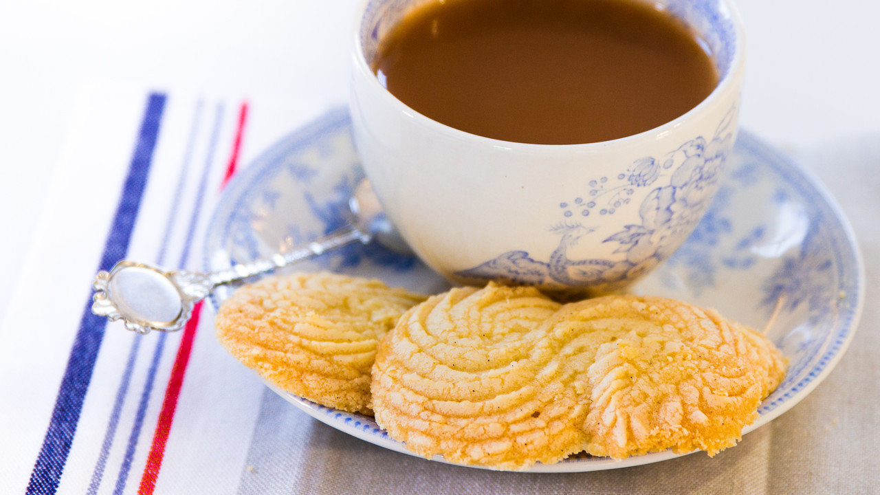 Viennese Swirls Piped Shortbread Cookies Cooking Videos Grokker